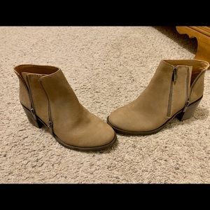 Lucky Brand boots size 9. New never worn.